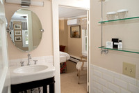 Dorset Inn-Rm20 Bathroom